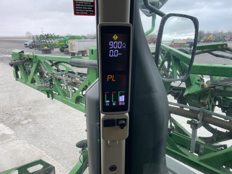 2018-john-deere-r4045-image-74