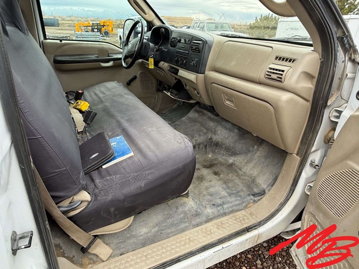 2006-ford-f350-image-17