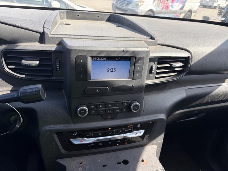 2020-ford-explorer-police-interceptor-image-17