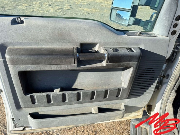 2012-ford-f350-image-33