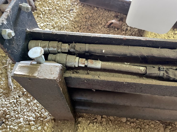 #2485-•-wolverine-hydraulic-skid-steer-pallet-forks-image-13