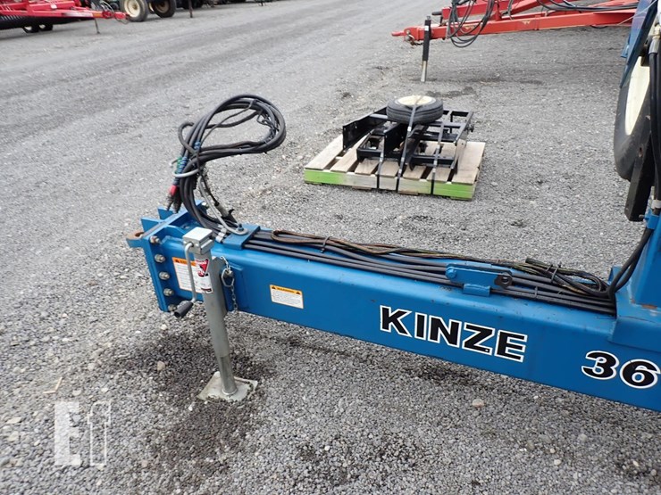 kinze-3600-image-17