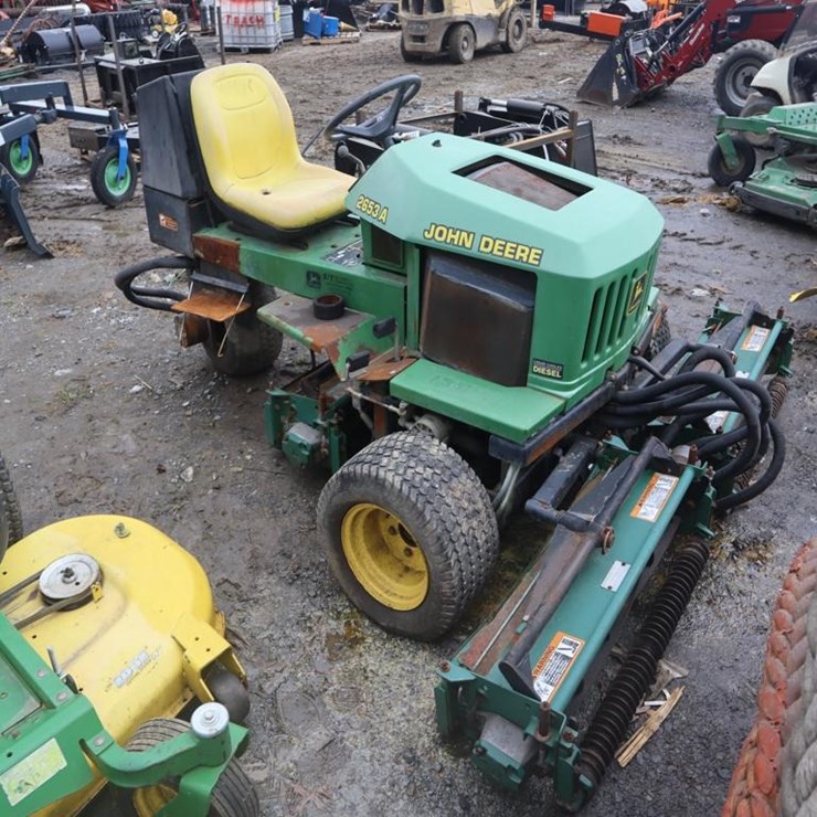 John Deere Golf Course Mower