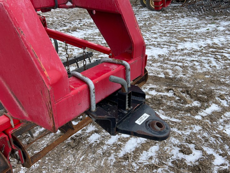 28.5'-sunflower-5035-field-cultivator-image-12