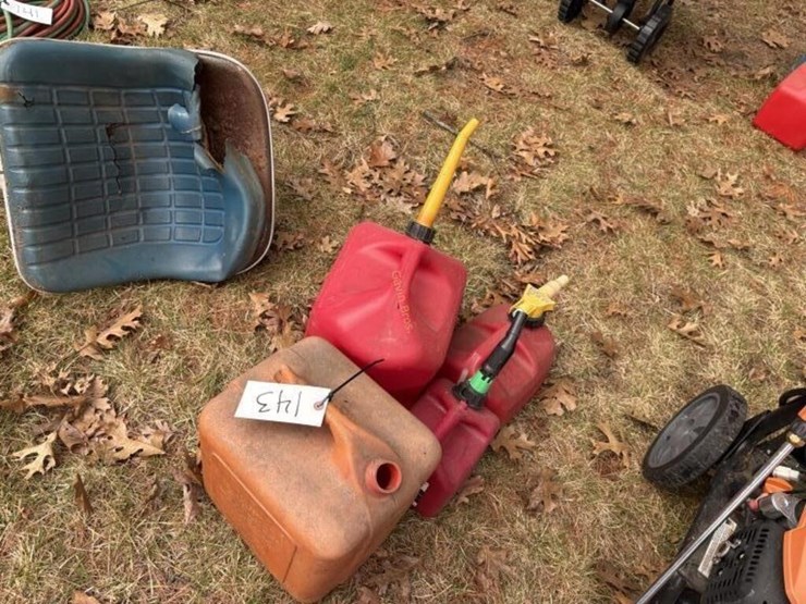 misc-gas-cans-image-3