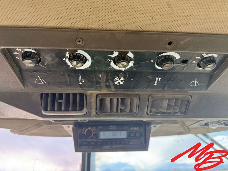 john-deere-4955-image-39