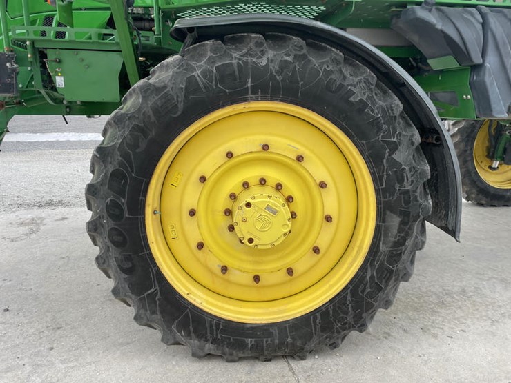 2018-john-deere-r4045-image-41