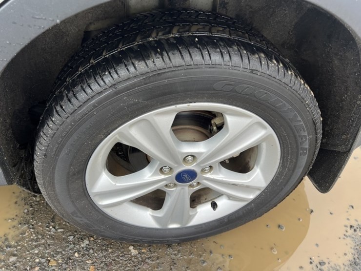 2016-ford-escape-image-18