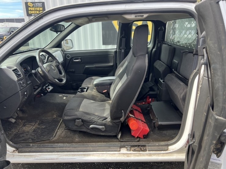 2012-chevrolet-colorado-image-18