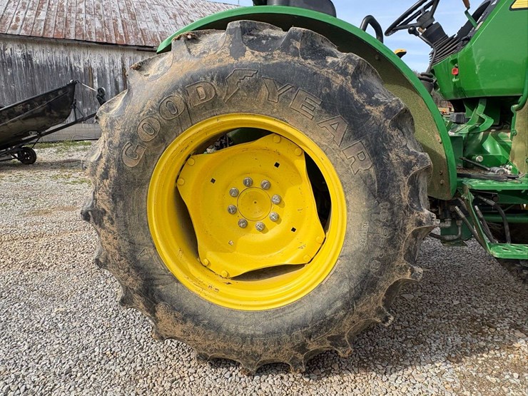 john-deere-5055e-image-11