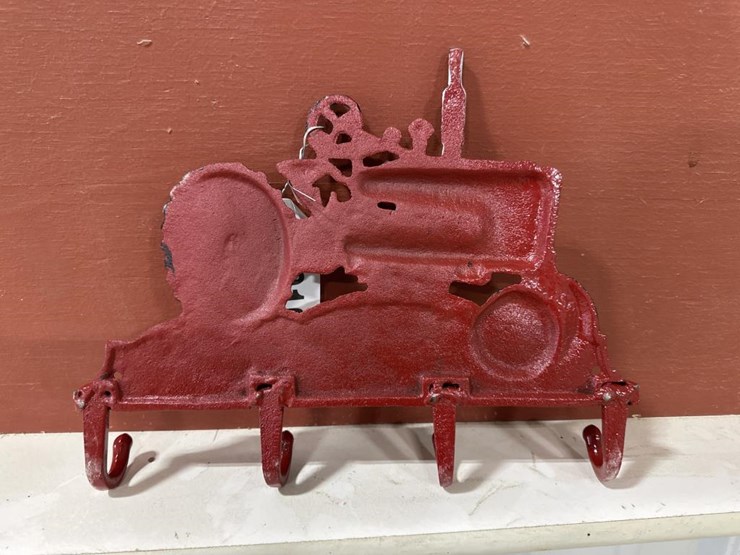 #104-•-farmall-cast-iron-sign-image-2