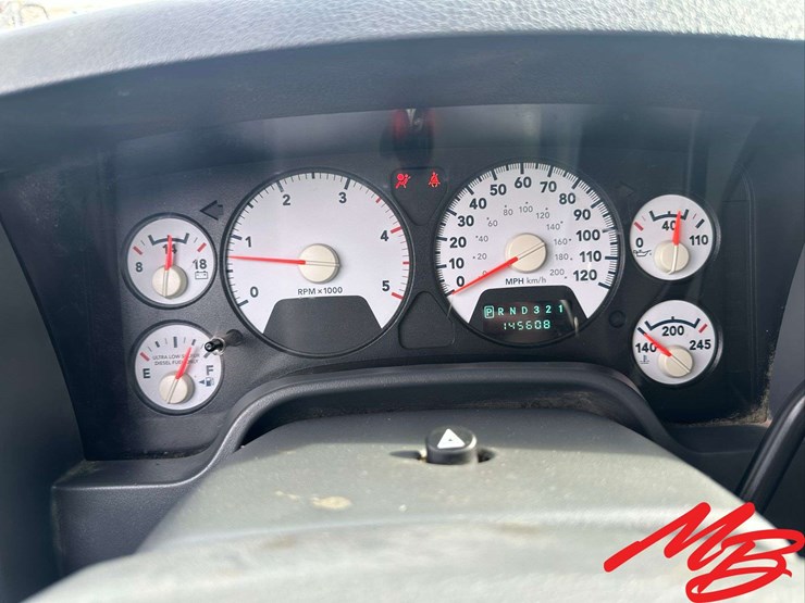 2010-dodge-ram-4500-image-27