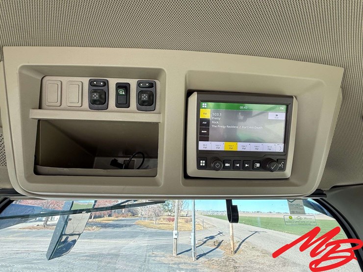 2023-john-deere-8r-340-image-22