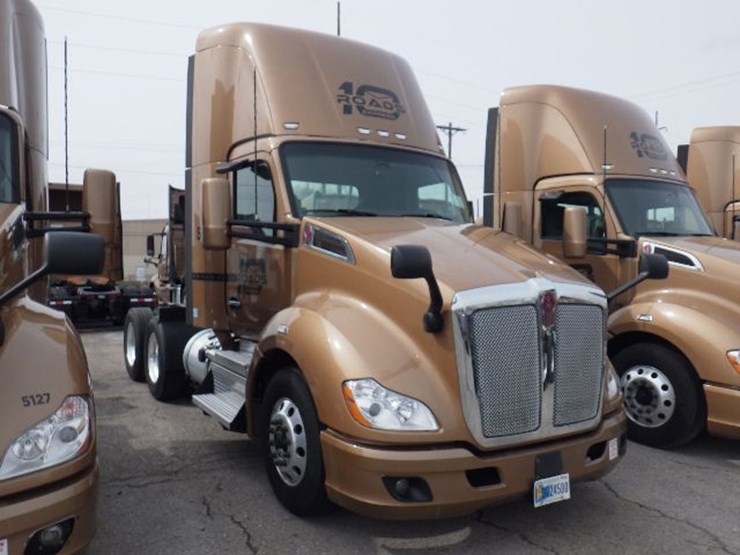 2022-kenworth-t680-image-3