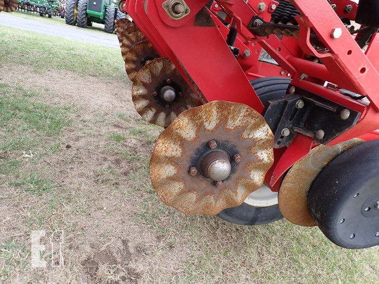 2007-white-8186-image-6