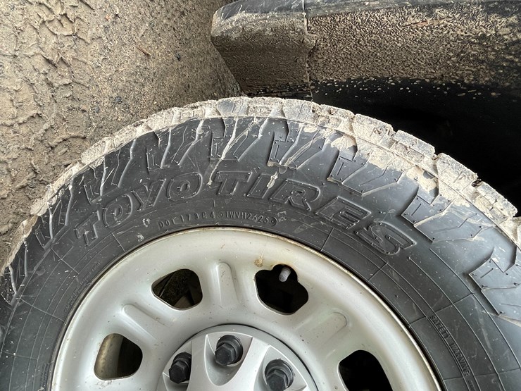 2020-chevrolet-2500hd-image-65