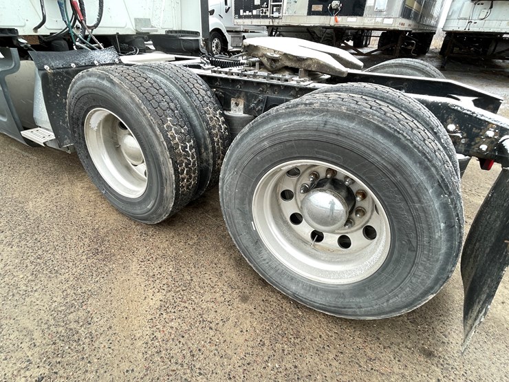 2016-international-prostar-image-16