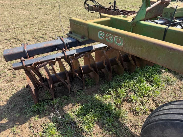 john-deere-630-image-9