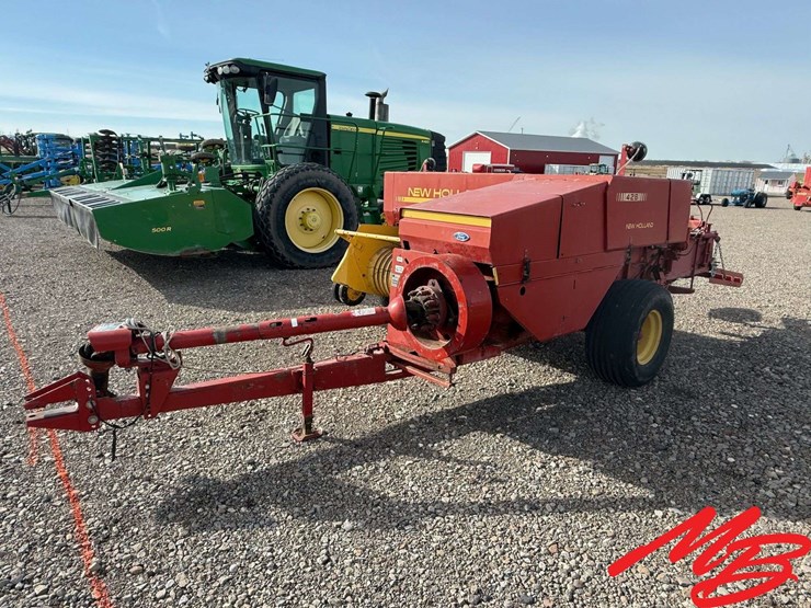 new-holland-426-image-3