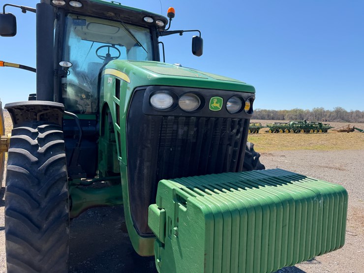 2010-john-deere-8270r-image-35