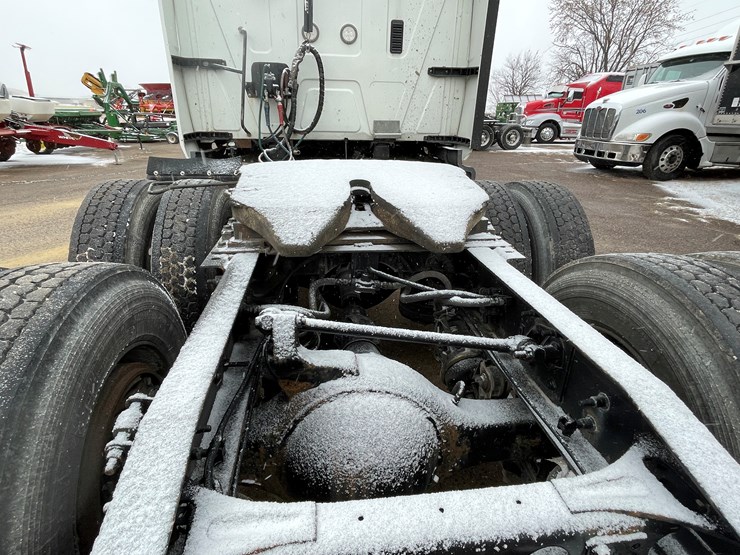 2016-international-prostar-image-12