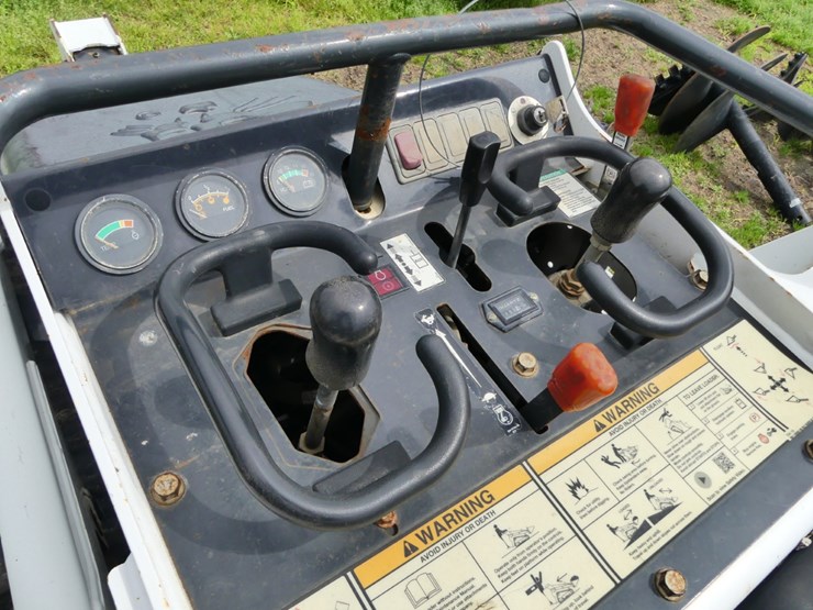 2020-bobcat-mt85-image-10