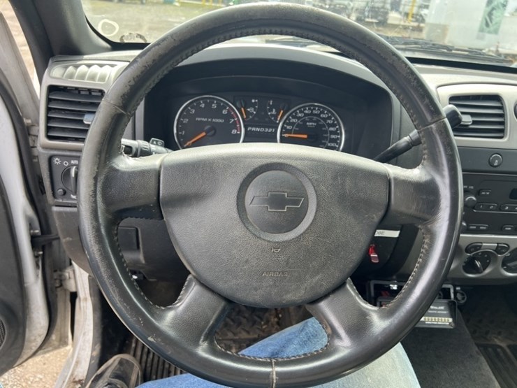 2012-chevrolet-colorado-image-22