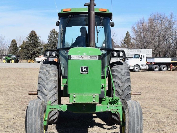 1989-john-deere-4455-image-10