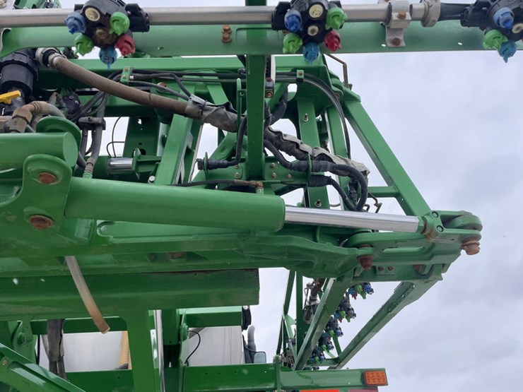 2018-john-deere-r4045-image-30