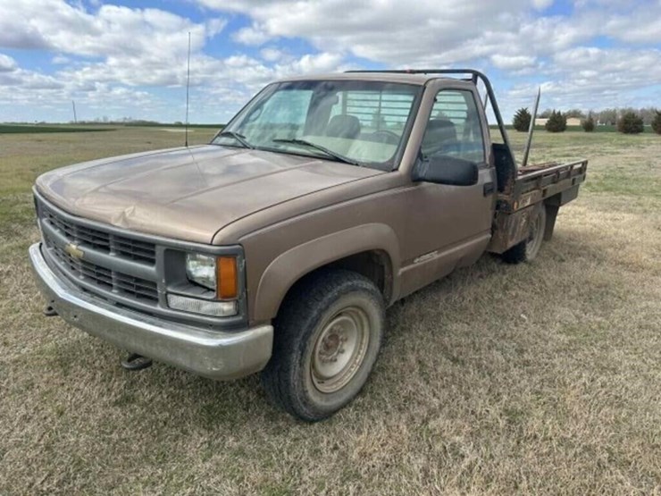 1996-chevrolet-2500-image-2