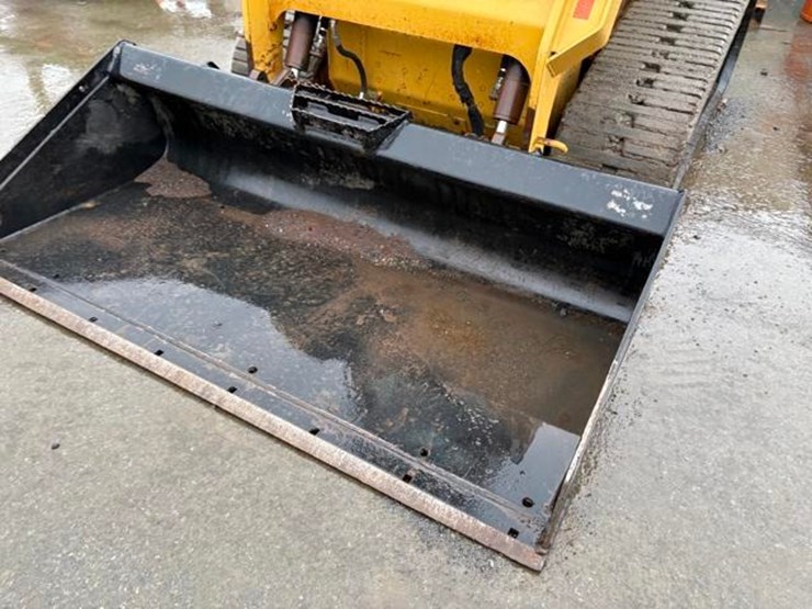 2021-caterpillar-259d3-image-4