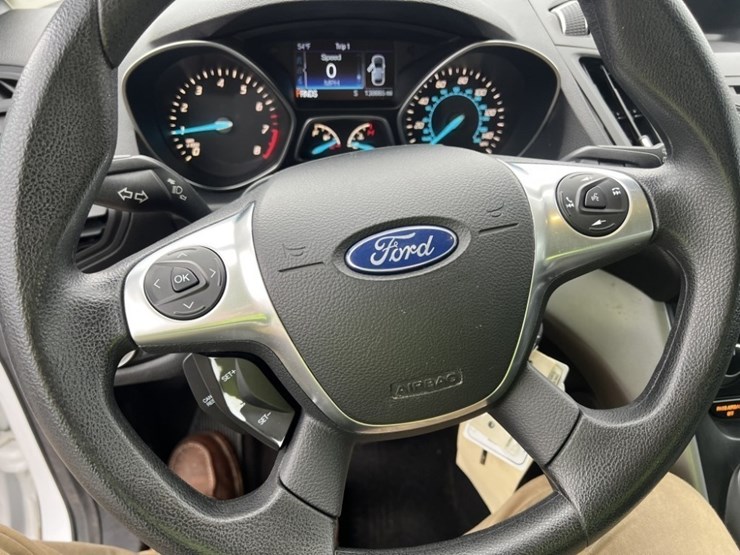 2016-ford-escape-image-30