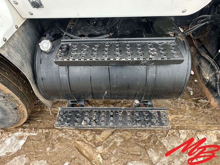 2004-international-7600-image-10