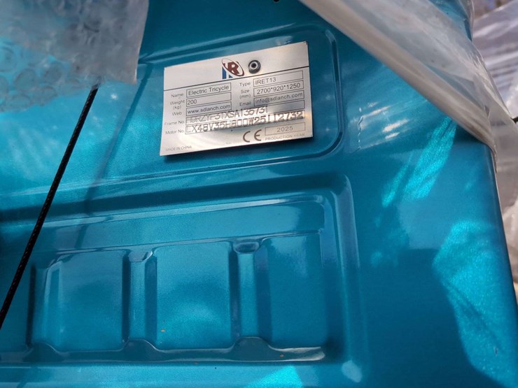 (1)-iret13-110v---3-wheeled-electric-utility-vehicle---unassembled-blue-image-4