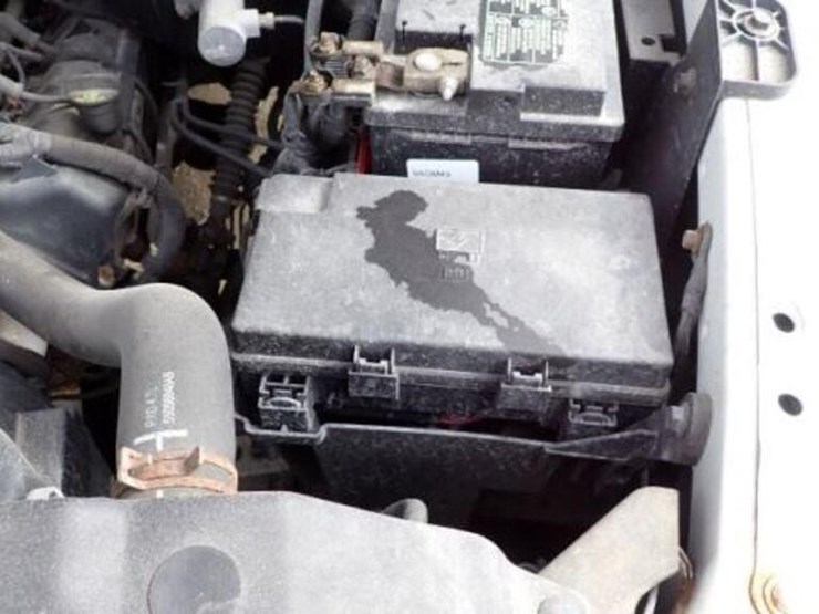 2013-ram-1500-slt-image-37