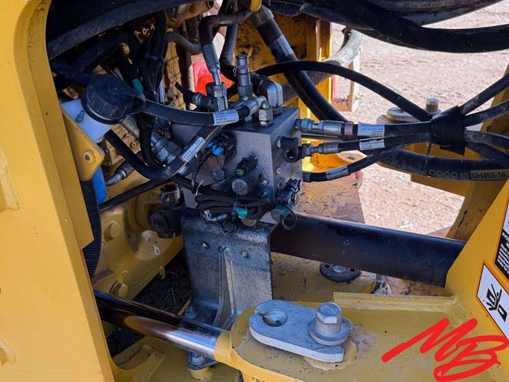 2018-deere-544k-image-14