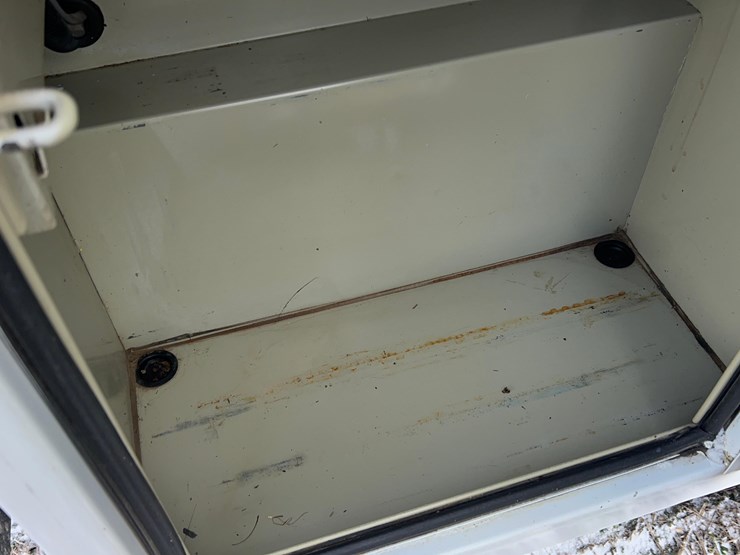 2011-chevrolet-3500hd-image-60