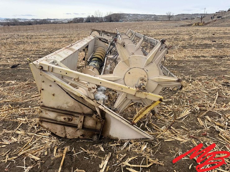 new-holland-960-image-4