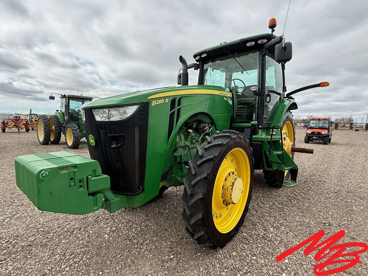 2013-john-deere-8285r-image-1