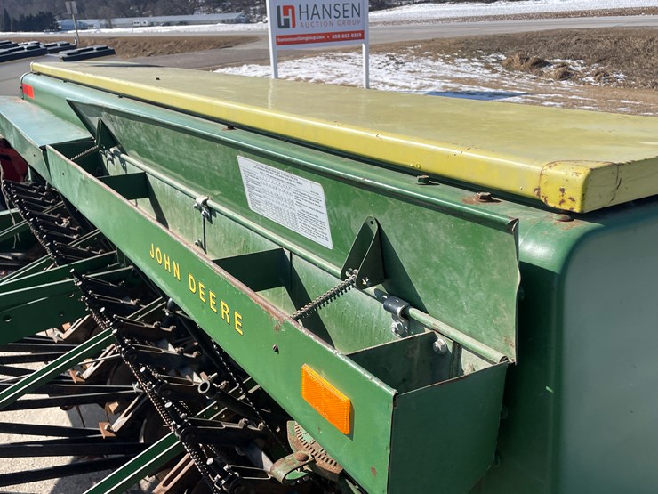 john-deere-8200-image-30