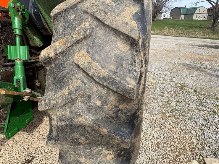 john-deere-5055e-image-10