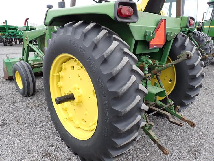 john-deere-4030-image-10