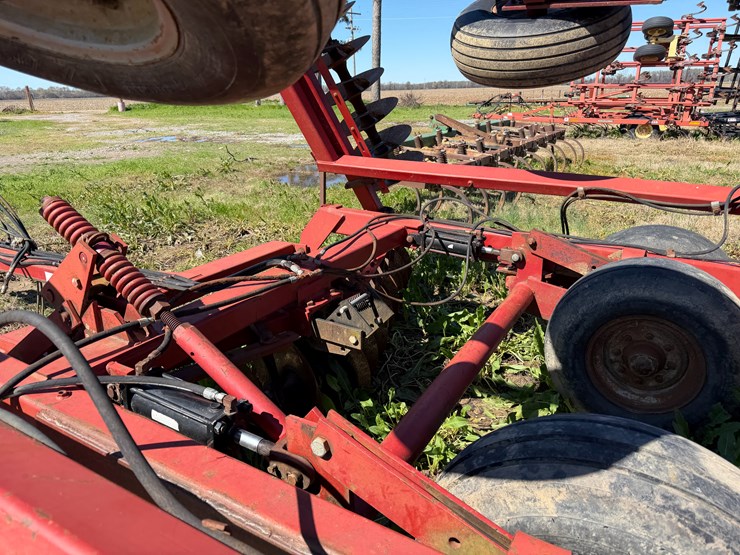 case-ih-3900dh-image-30