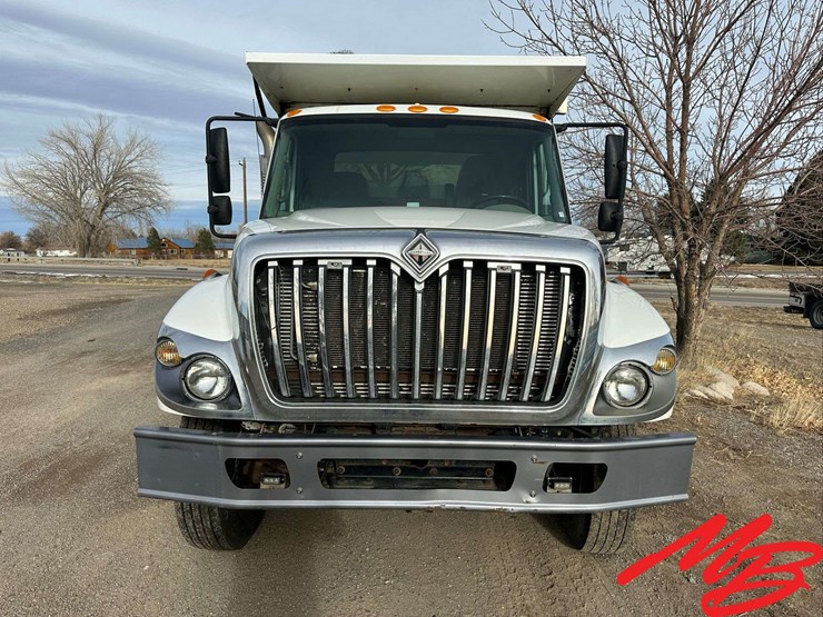 2008-international-7400-image-8