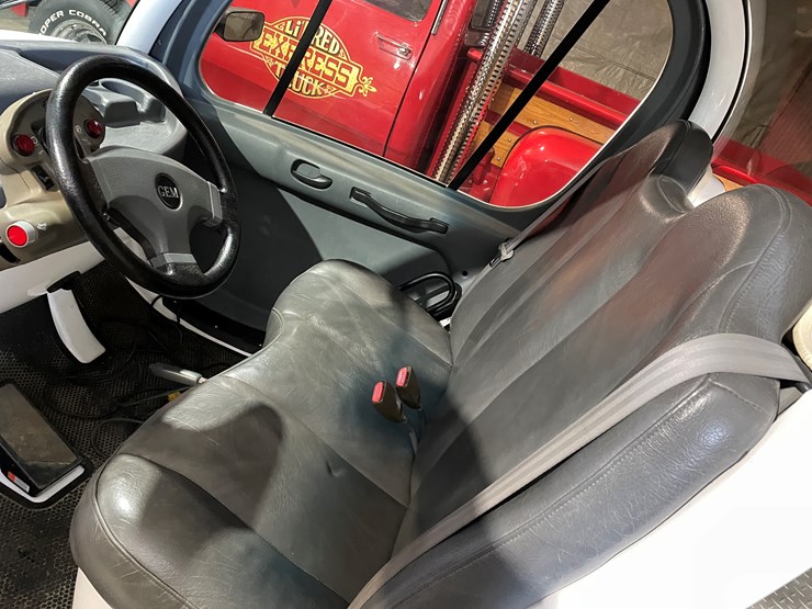 #1026-•-2003-gem-e825-electric-golf-cart-(independence,-wi)-image-16