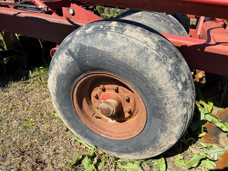 case-ih-3900dh-image-6