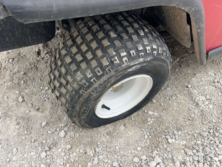 ez-go-golf-cart-image-24