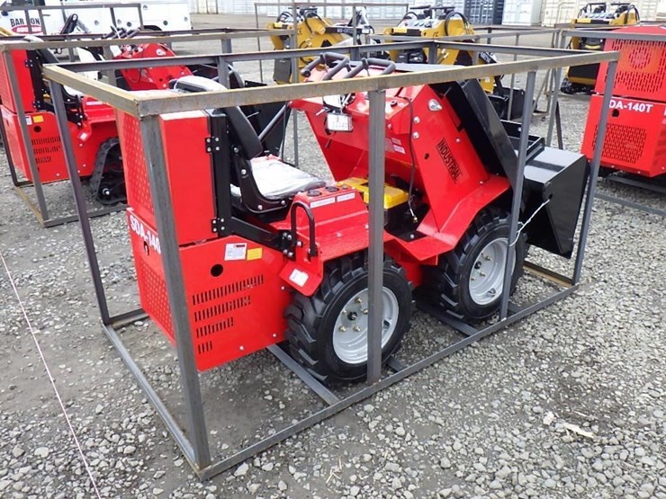 2026-agt-sda-140w-skid-steer-loader-image-3