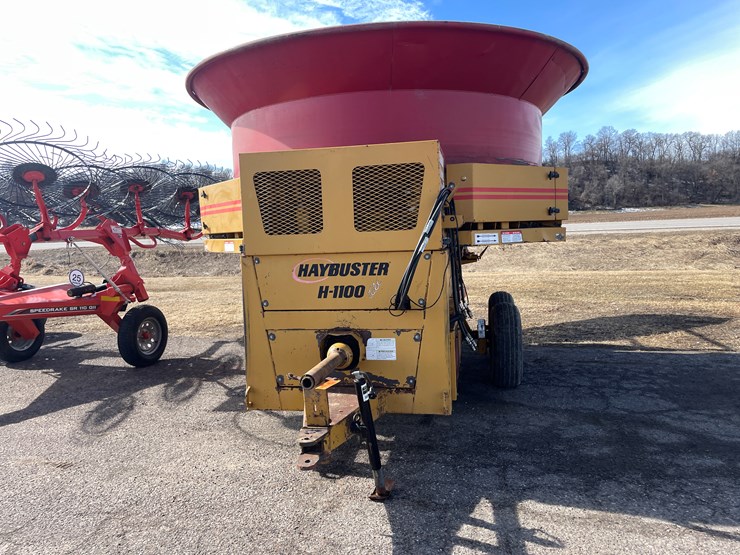 haybuster-h1100-image-2