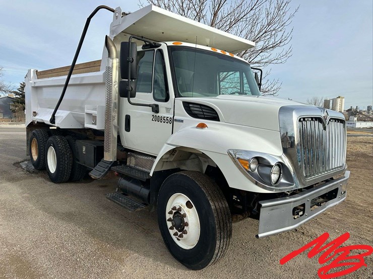 2008-international-7400-image-7